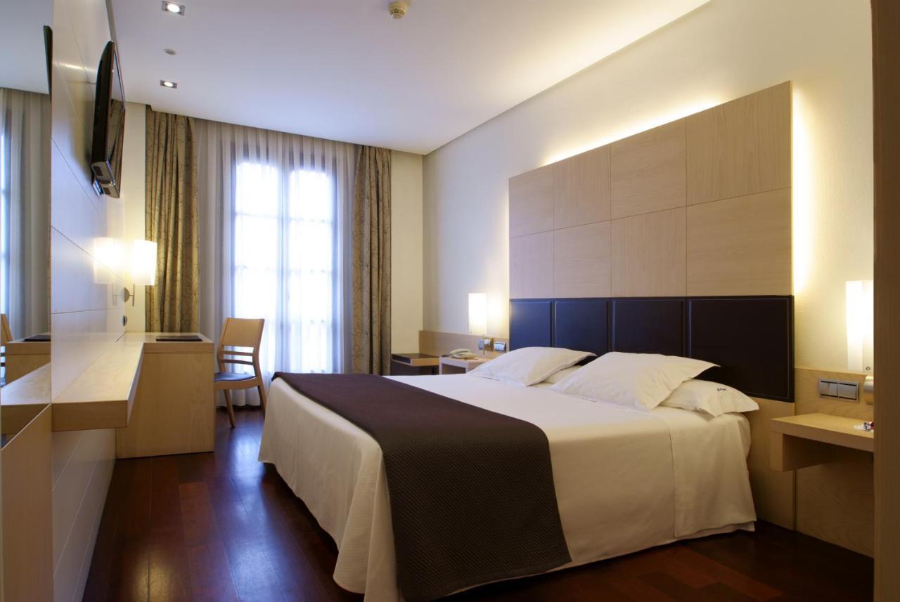 Hotel Mozart Valladolid Luaran gambar