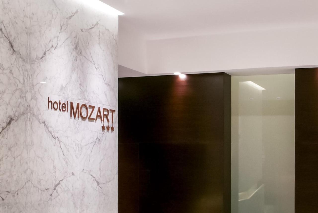 Hotel Mozart Valladolid Luaran gambar