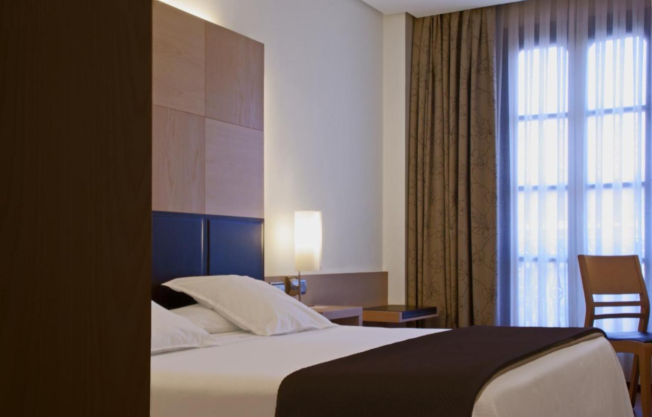Hotel Mozart Valladolid Luaran gambar