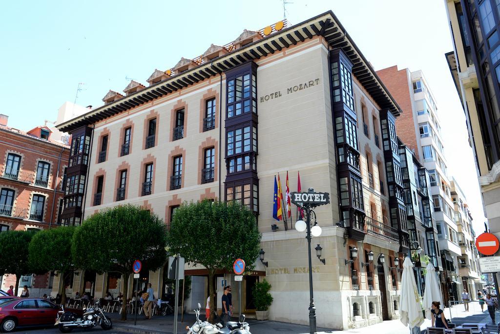 Hotel Mozart Valladolid Luaran gambar